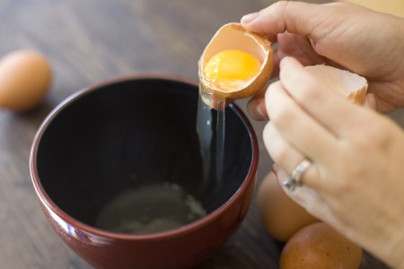 separating-yolks