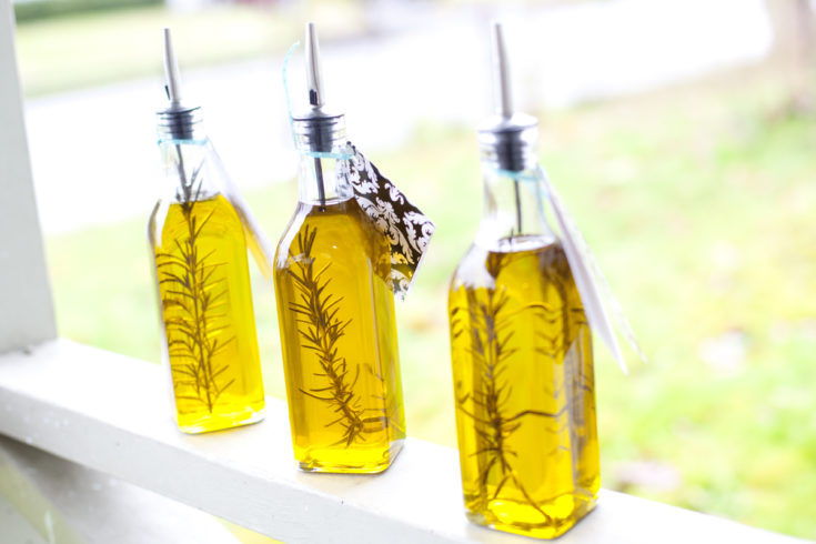 rosemary-infused-olive-oil