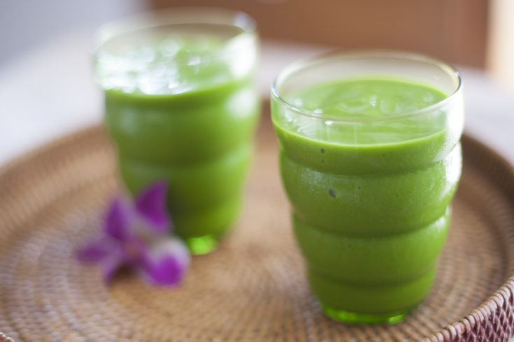 Green Mango Smoothie Recipe. Healthy, vegan, and tropical! - EatingRichly.com