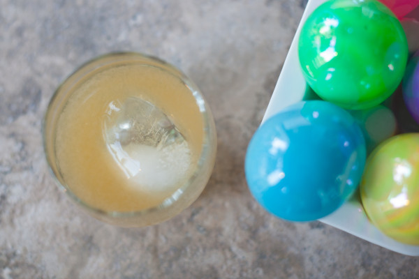 How to make a whiskey ice ball from an Easter egg - EatingRichly.com
