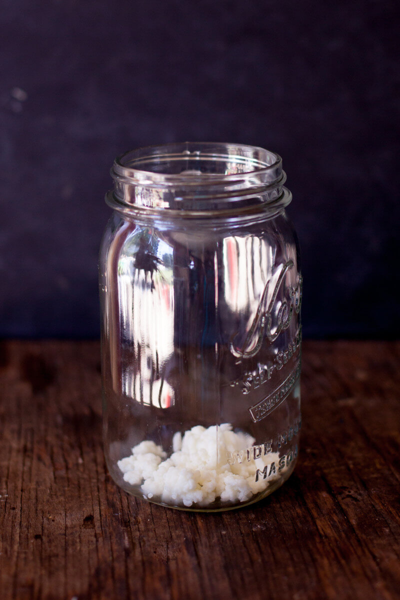 Milk kifer grains in a jar and how to make homemade milk kefir tutorial