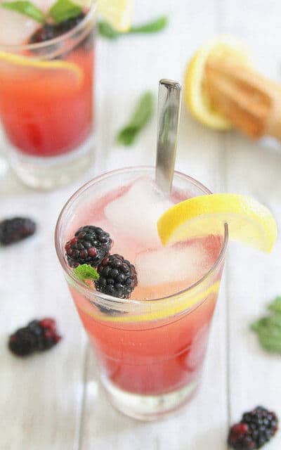 Blackberries and mint are a really fun combo in this blackberry lemon mocktail. Check out all 20 booze free Mother's Day drinks on EatingRichly.com