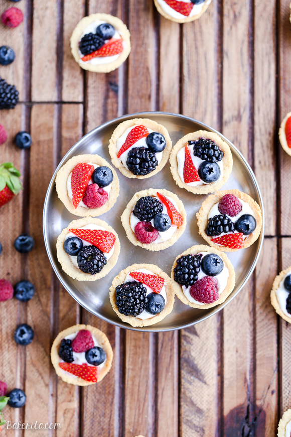 Mini Berry Tarts Paleo Gluten-free Vegan. Get more recipes for healthy 4th of July desserts at EatingRichly.com. 