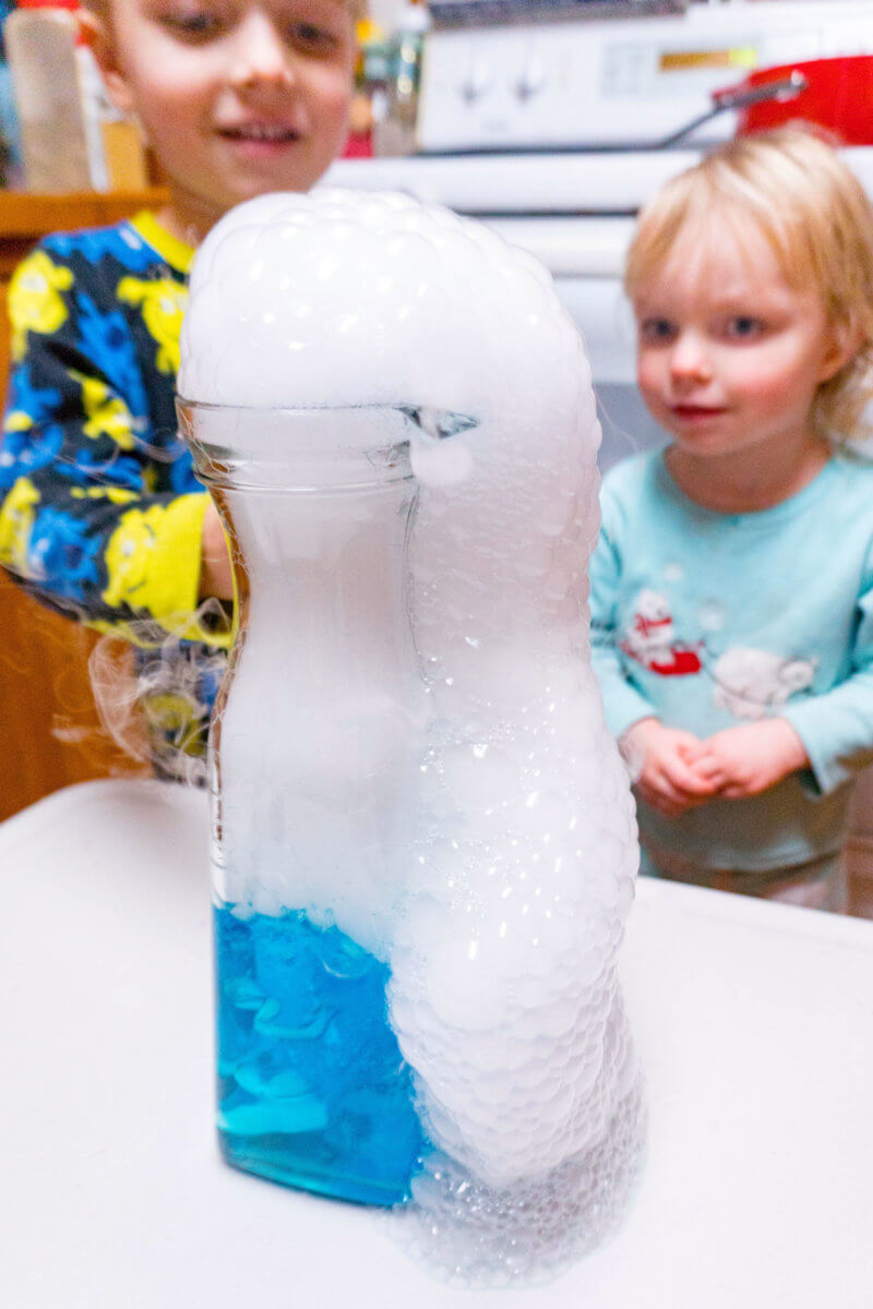 Dry ice bubble experiment
